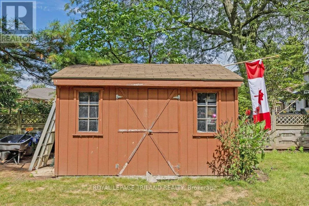 236 SUNSET DRIVE