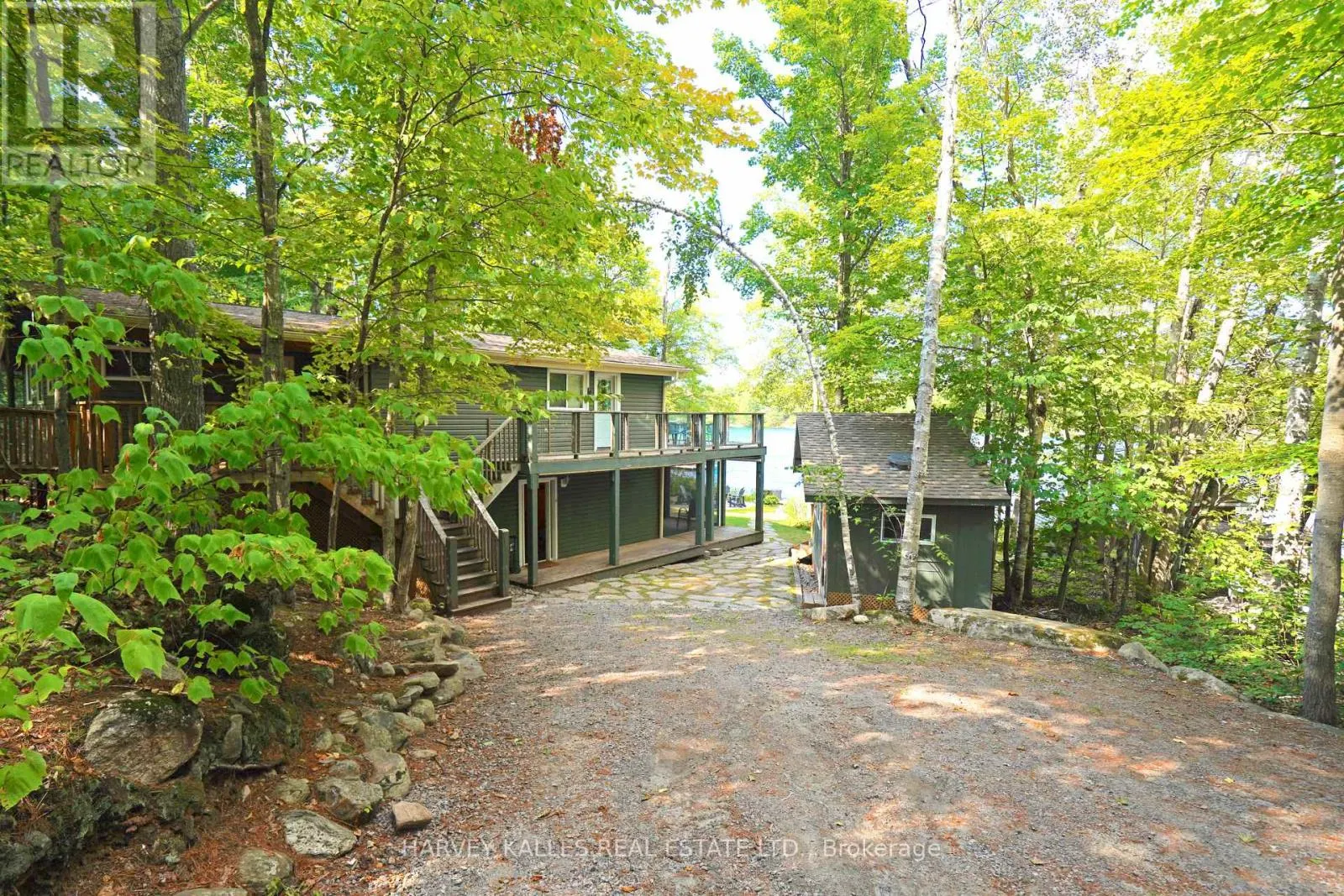 83 PINETREE ROAD