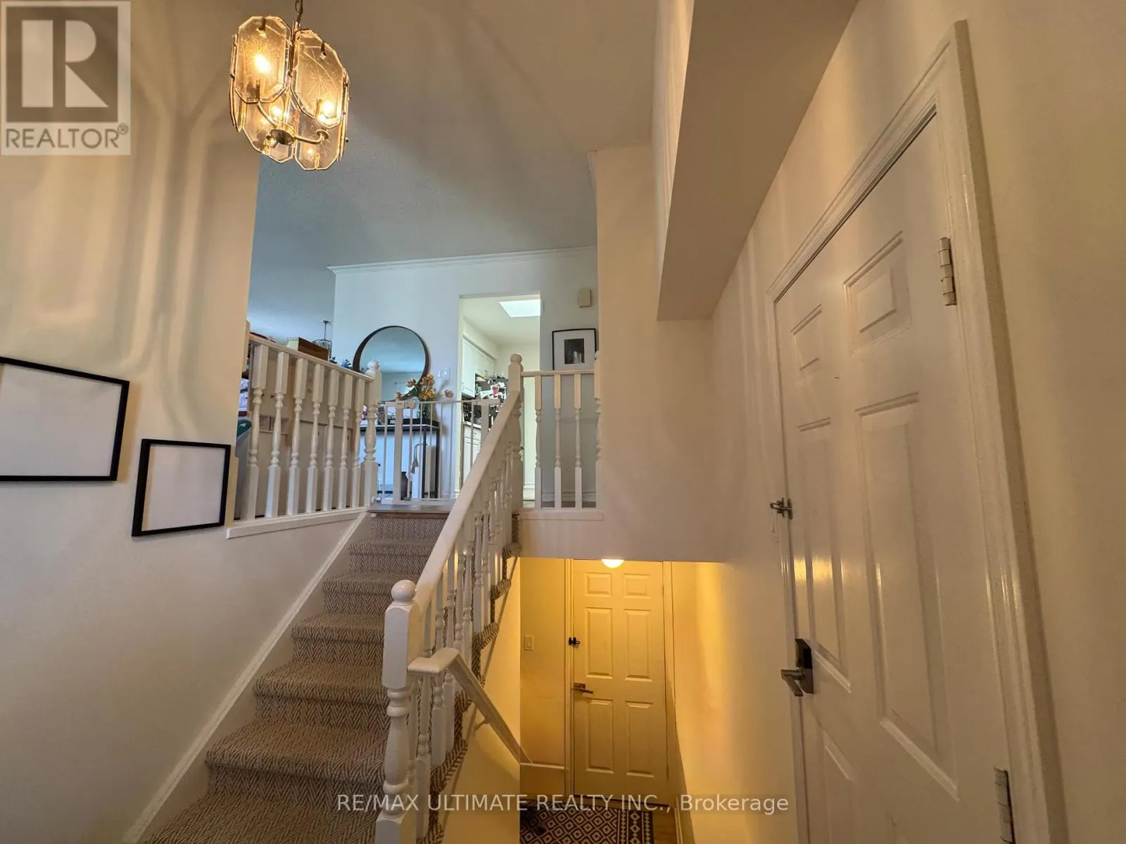 12 STONEY BROOK CRESCENT
