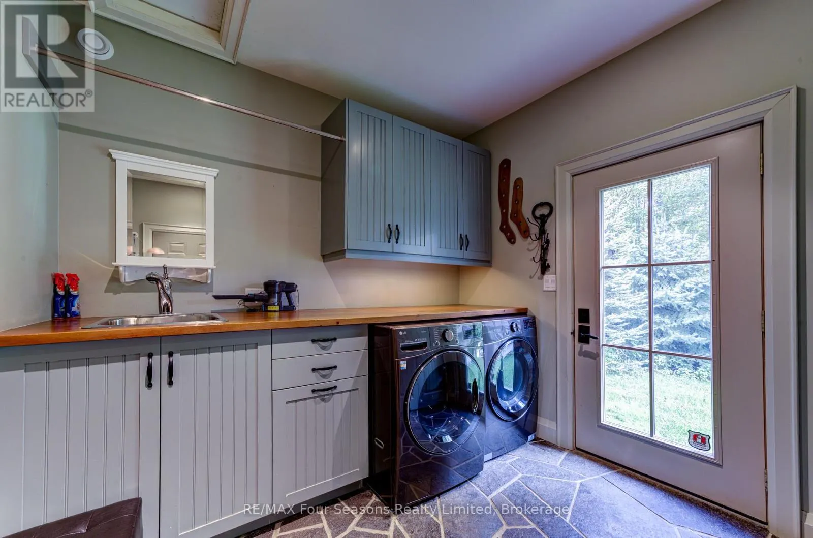 177 OSPREY HEIGHTS