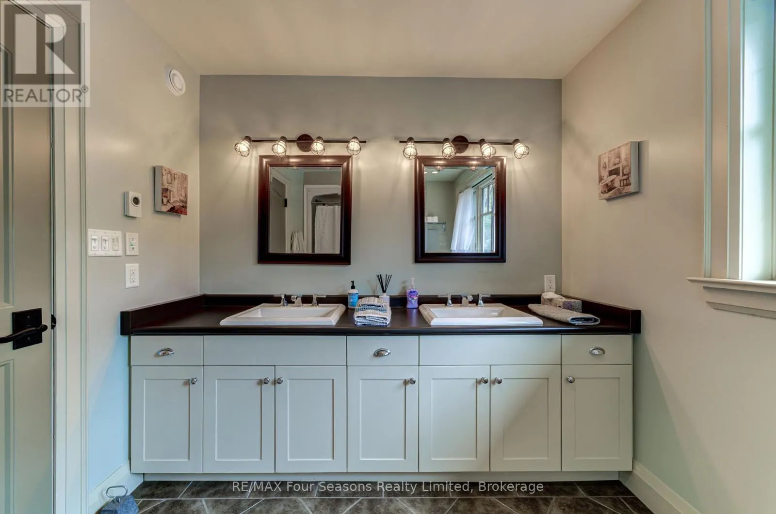 177 OSPREY HEIGHTS
