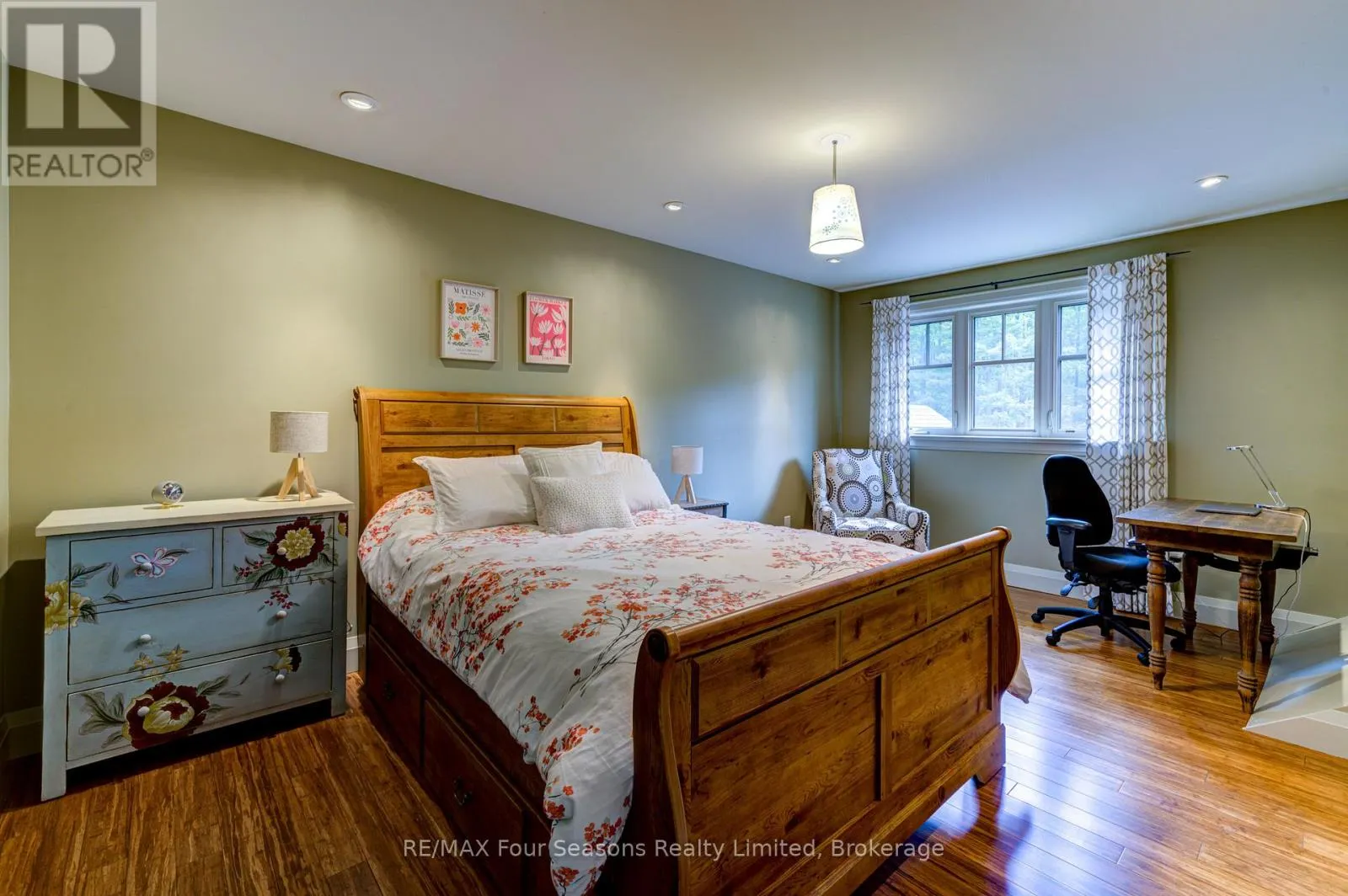 177 OSPREY HEIGHTS