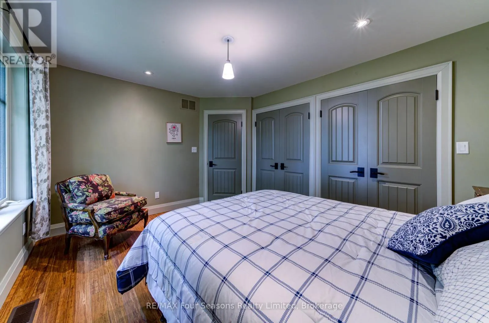 177 OSPREY HEIGHTS