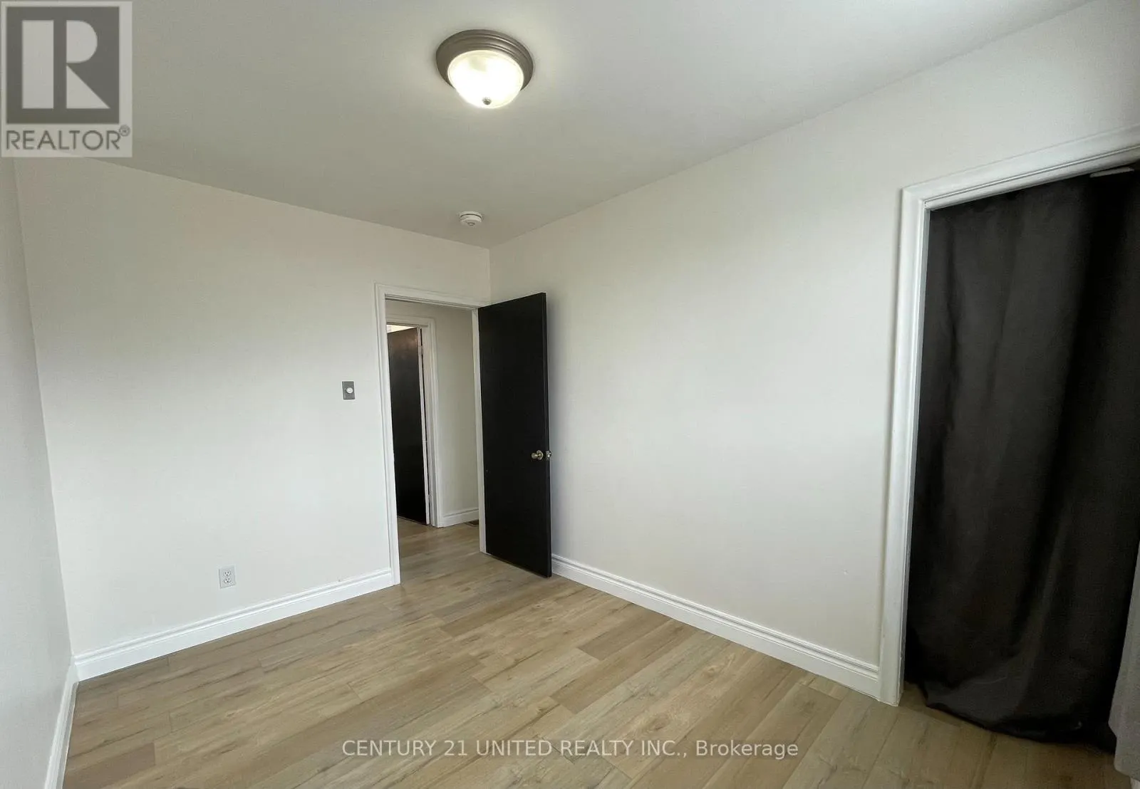 UPPER - 431 O'CONNELL ROAD, #UPPER