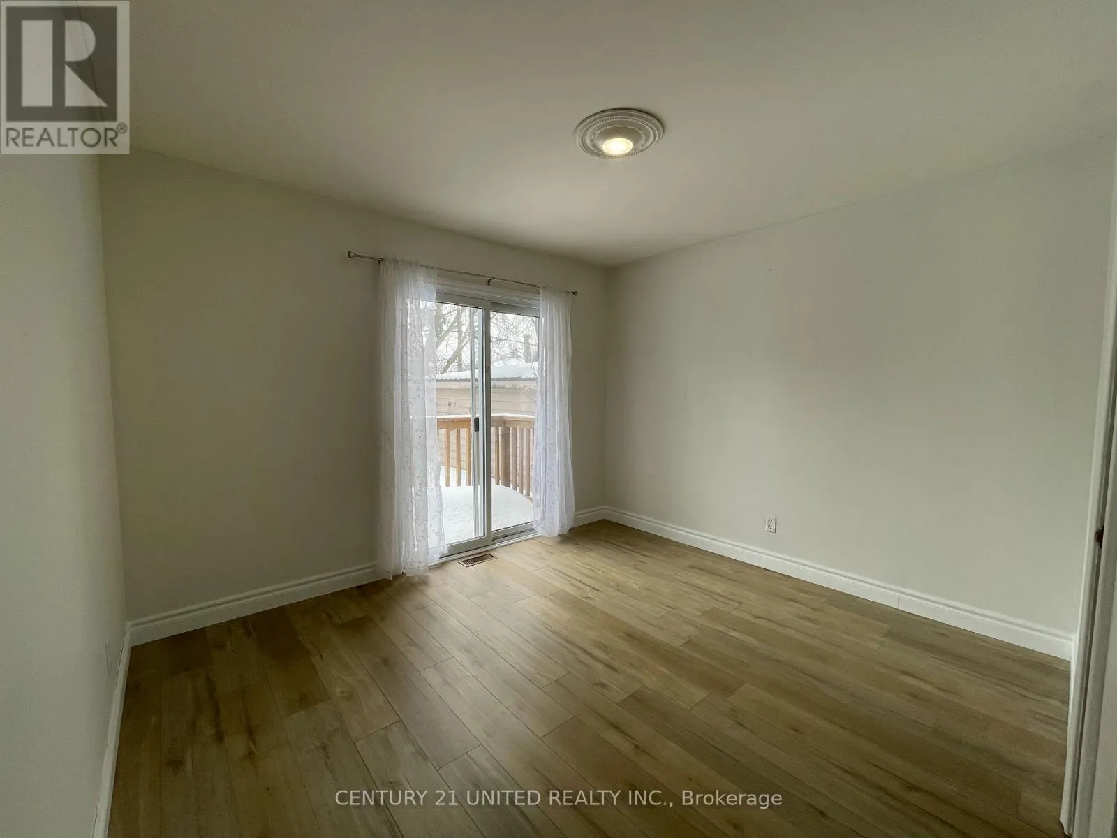 UPPER - 431 O'CONNELL ROAD, #UPPER