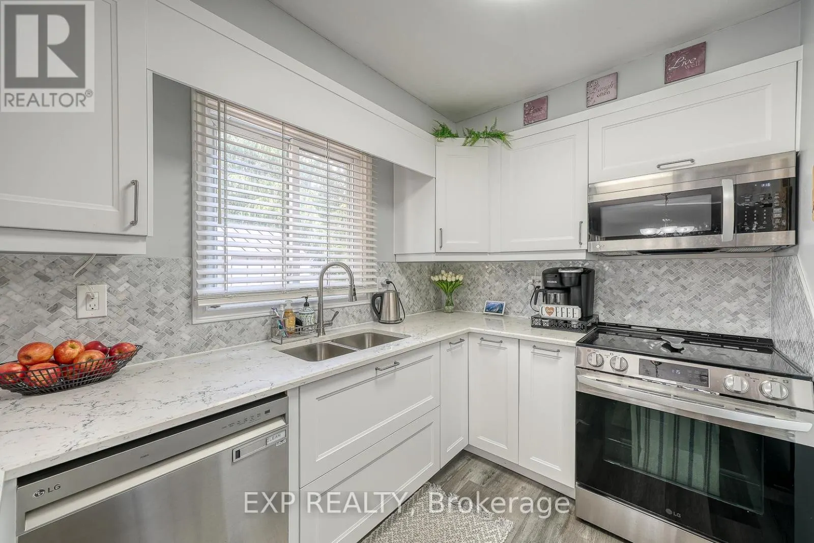 186 - 230 CLARKE ROAD N, #186