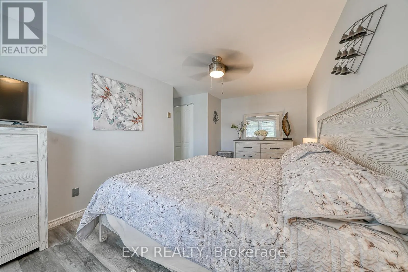 186 - 230 CLARKE ROAD N, #186