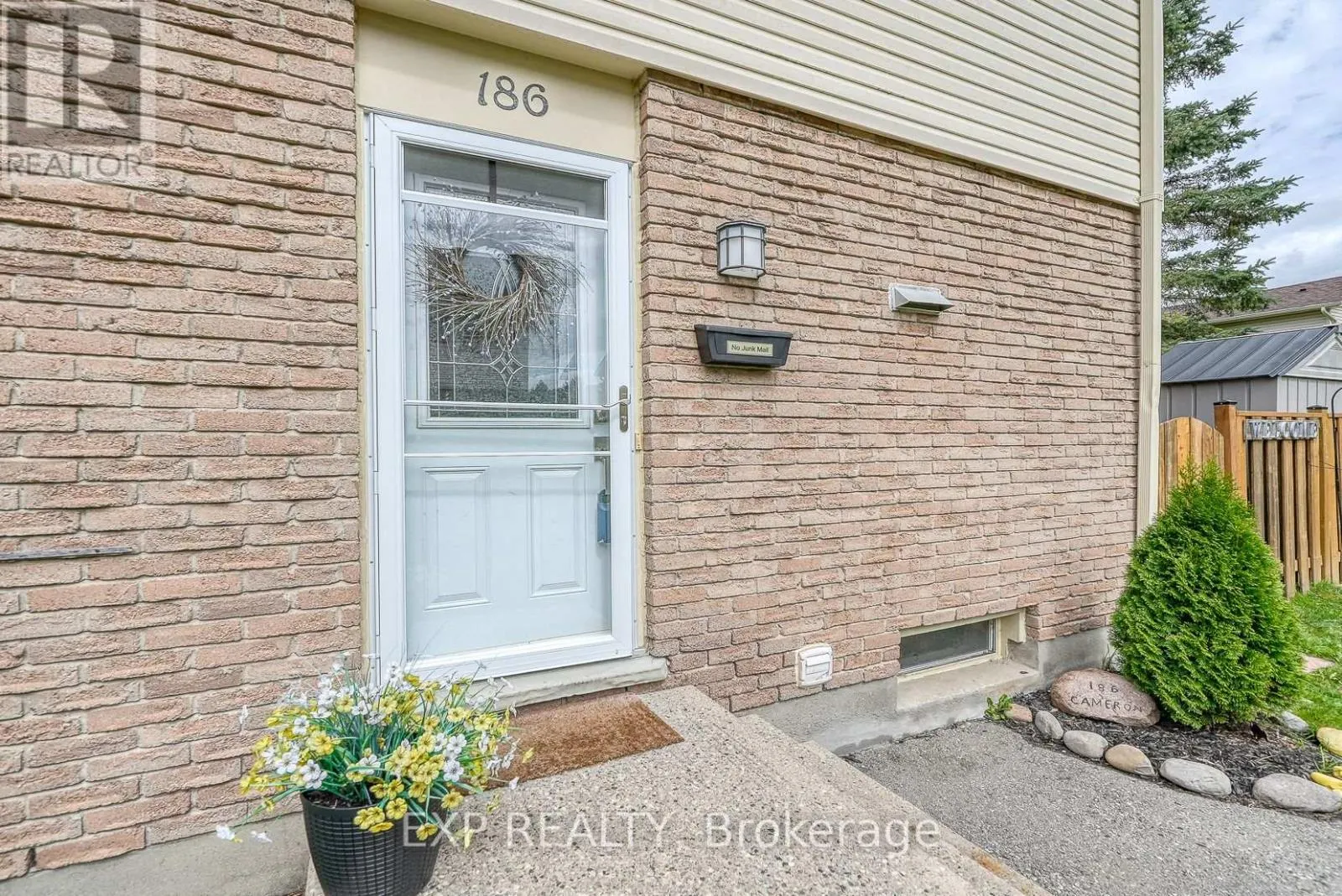 186 - 230 CLARKE ROAD N, #186