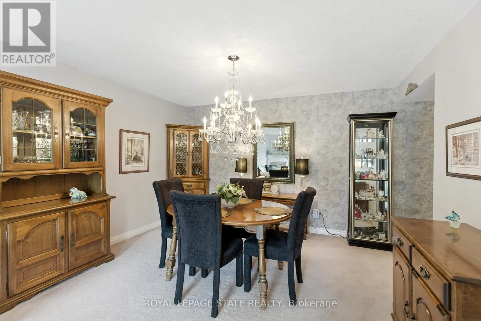 101 - 980 GOLF LINKS ROAD
