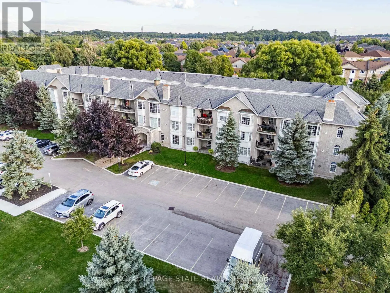 101 - 980 GOLF LINKS ROAD