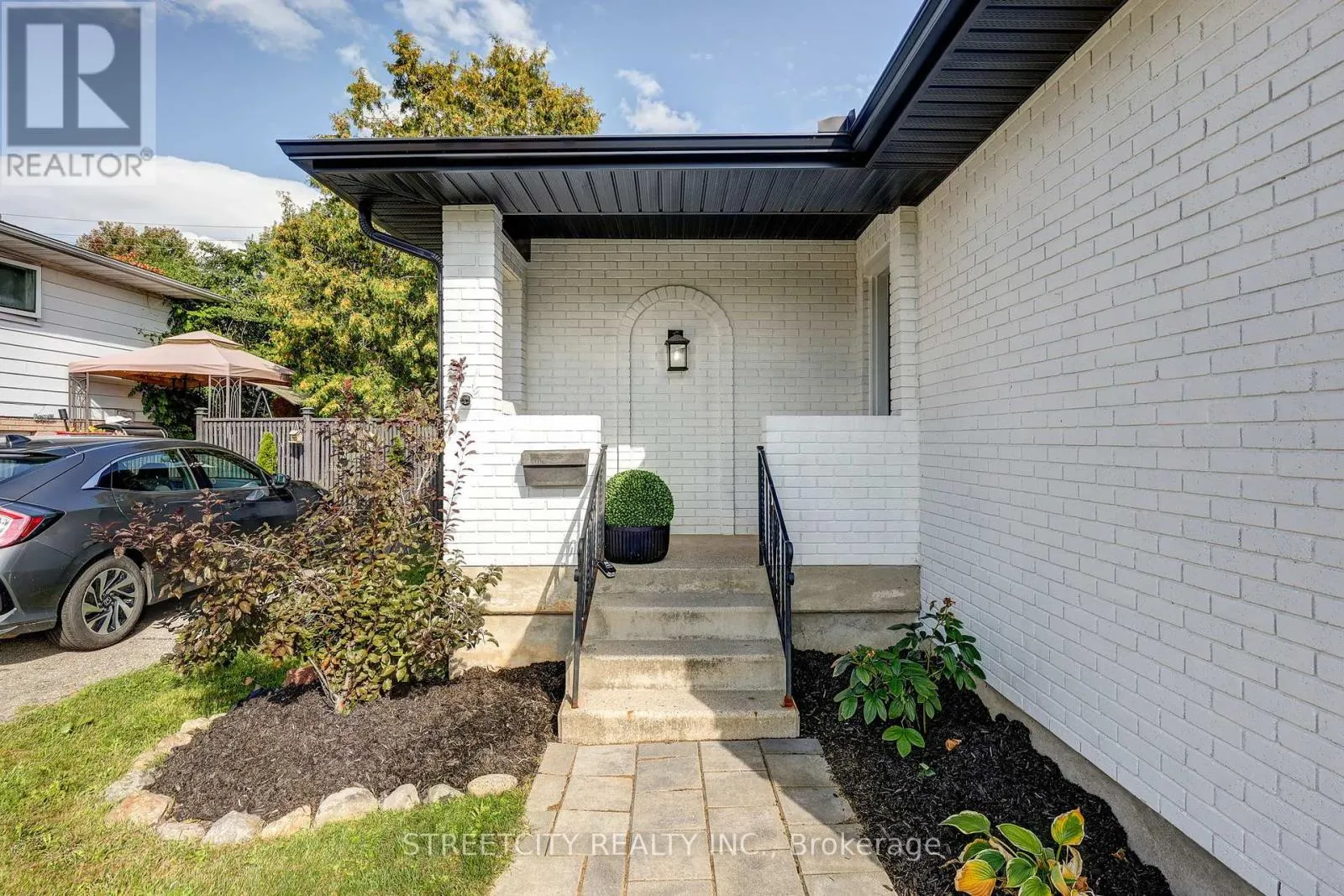 58 MANOR ROAD