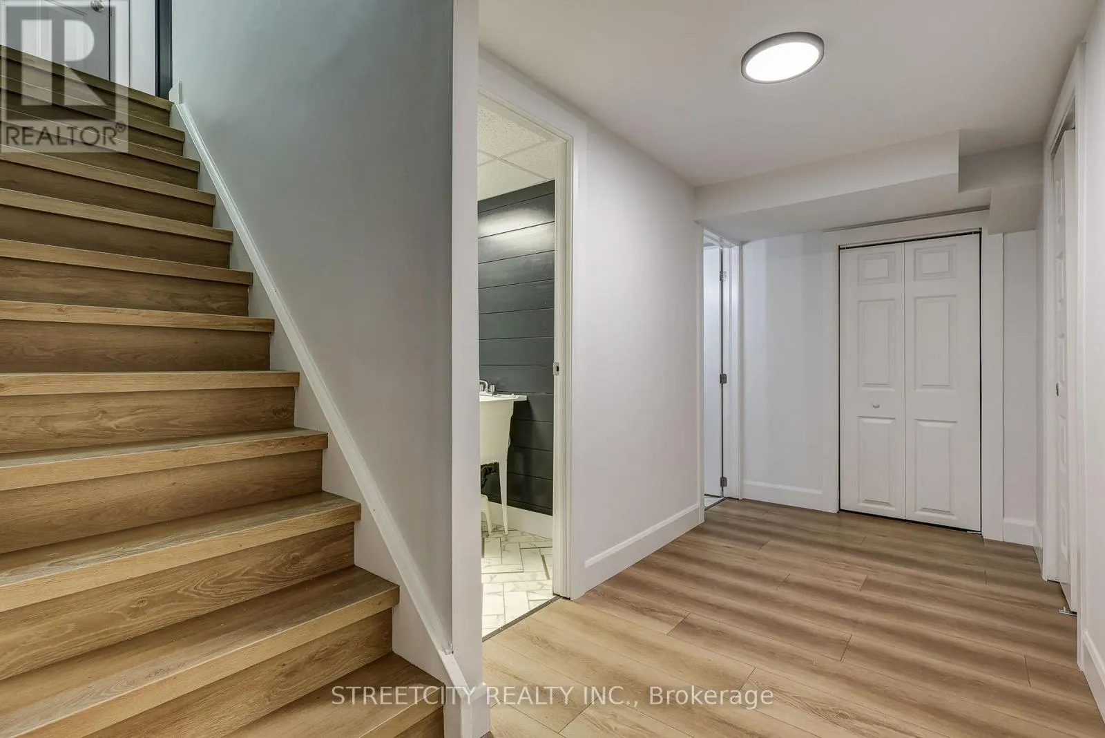 58 MANOR ROAD