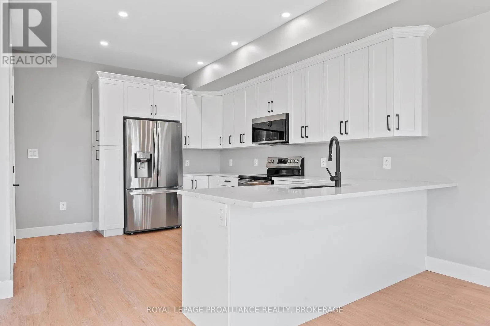 12 DUSENBURY CRESCENT