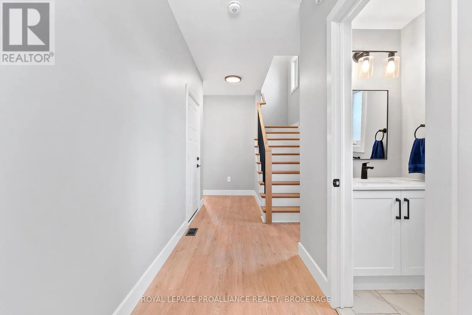 12 DUSENBURY CRESCENT