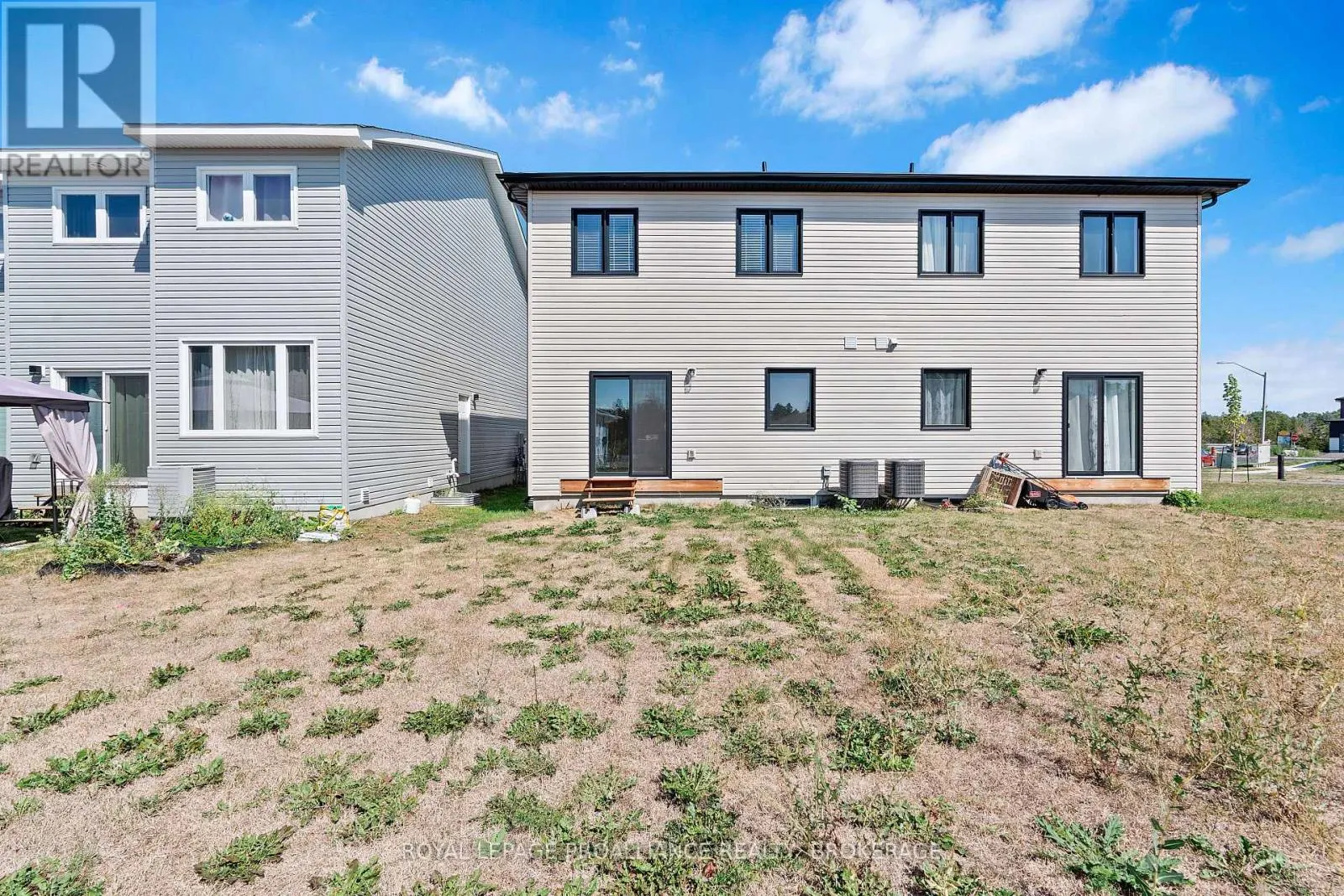 12 DUSENBURY CRESCENT