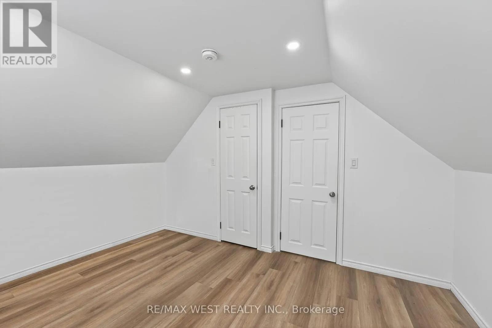 35 KINGSCOURT AVENUE