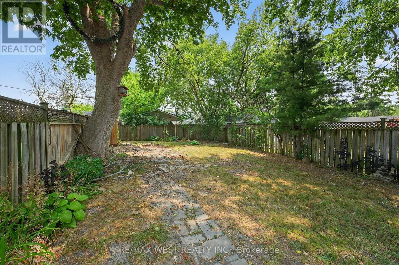 35 KINGSCOURT AVENUE