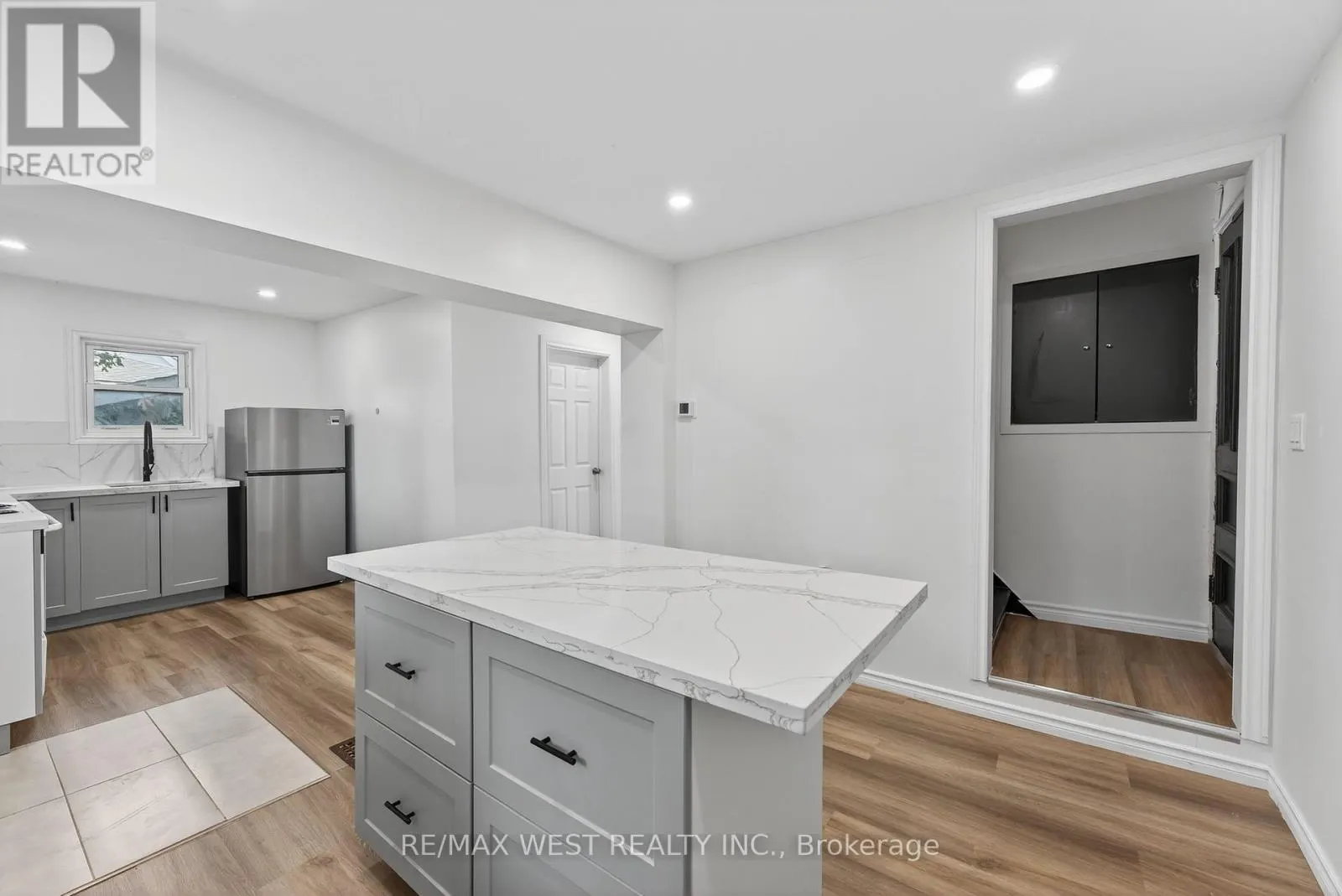 35 KINGSCOURT AVENUE