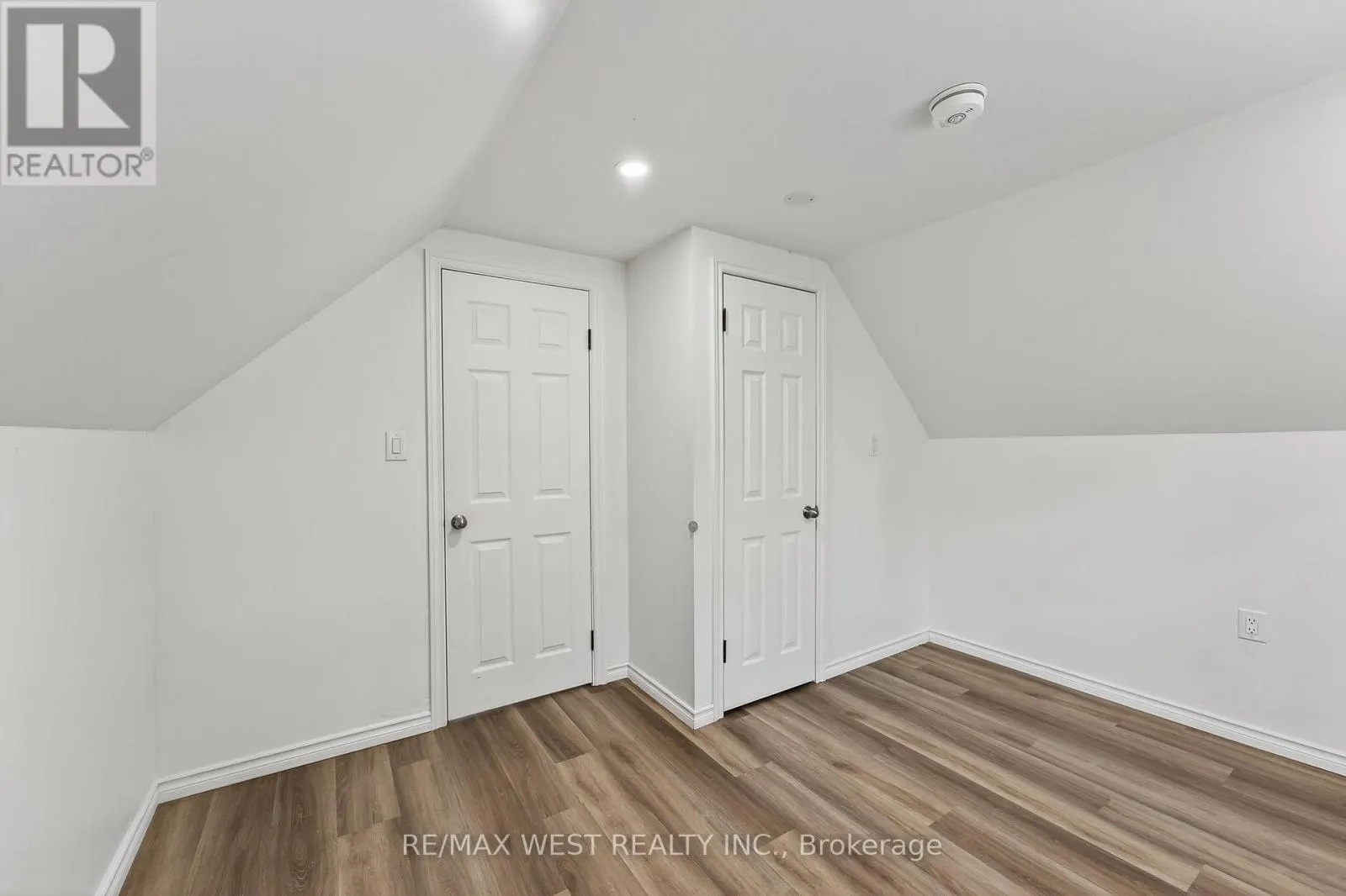 35 KINGSCOURT AVENUE