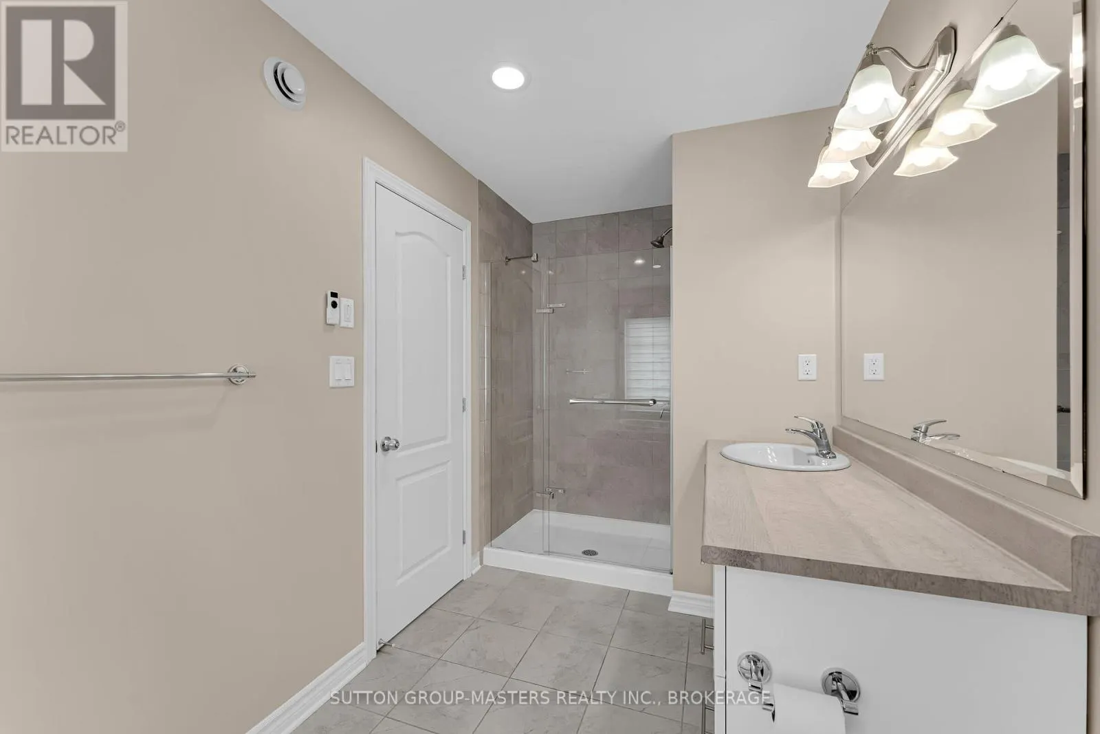 1099 HORIZON DRIVE