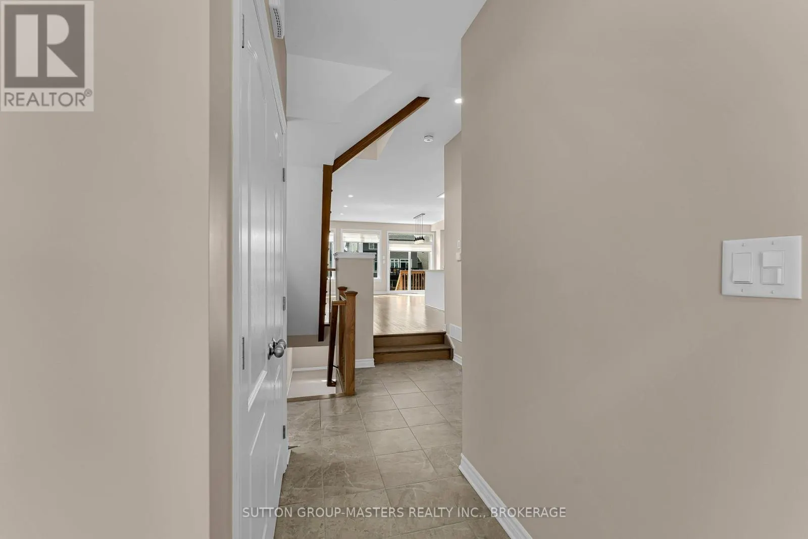 1099 HORIZON DRIVE