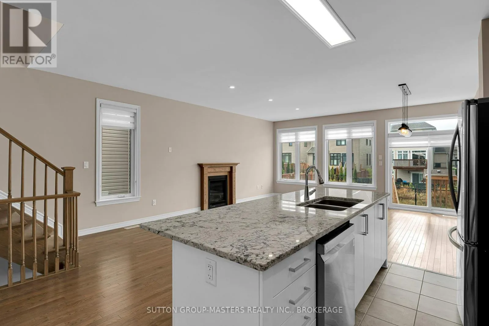 1099 HORIZON DRIVE