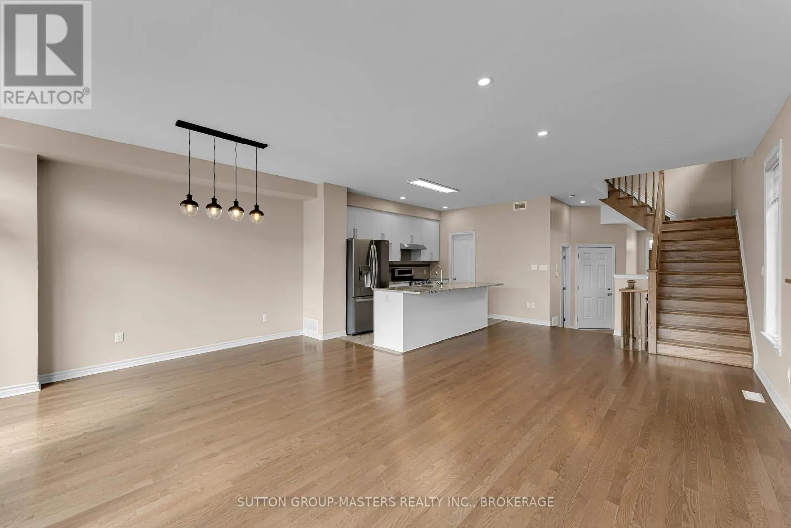 1099 HORIZON DRIVE
