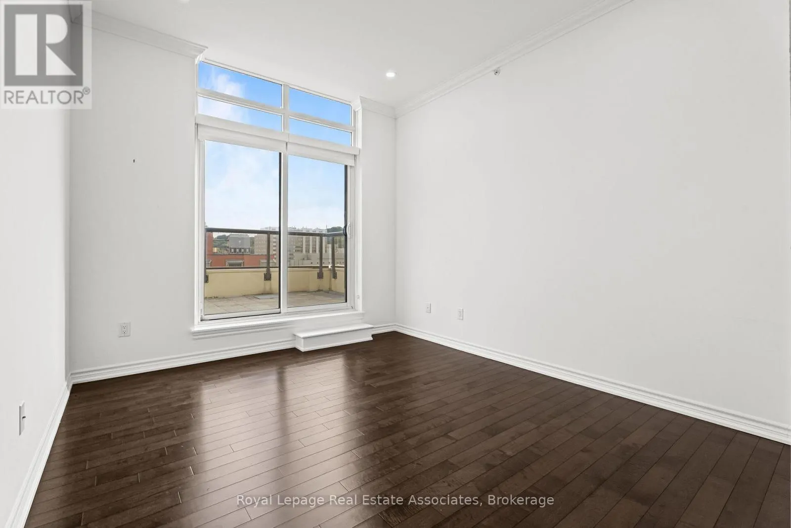 1106 - 81 ROBINSON STREET