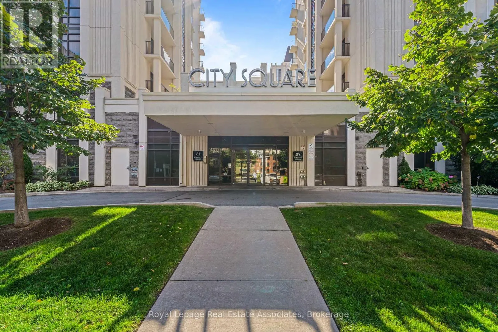 1106 - 81 ROBINSON STREET