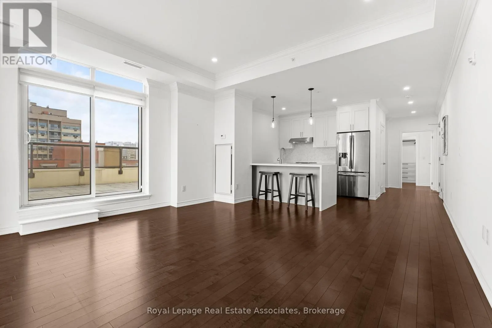 1106 - 81 ROBINSON STREET