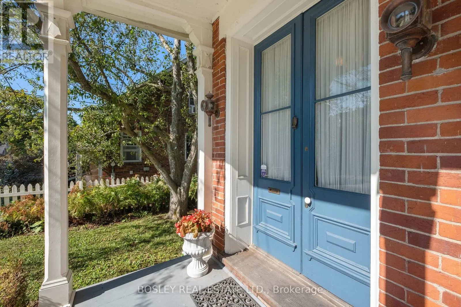 36 BLOOMSGROVE AVENUE
