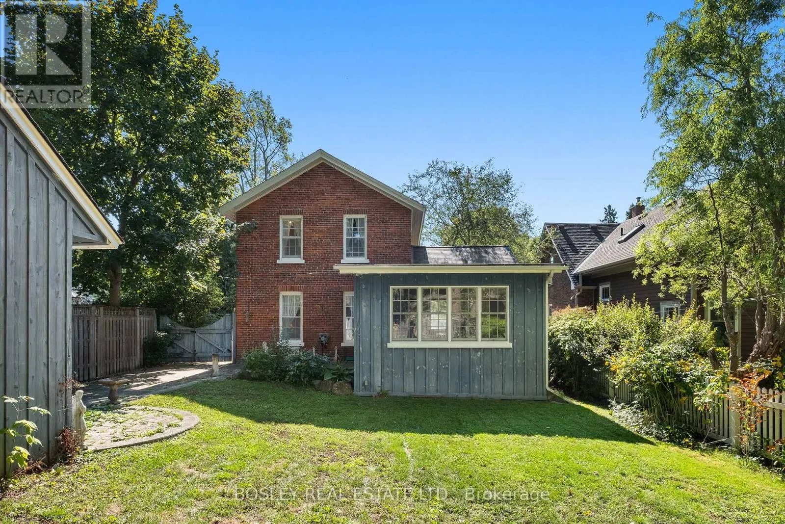 36 BLOOMSGROVE AVENUE