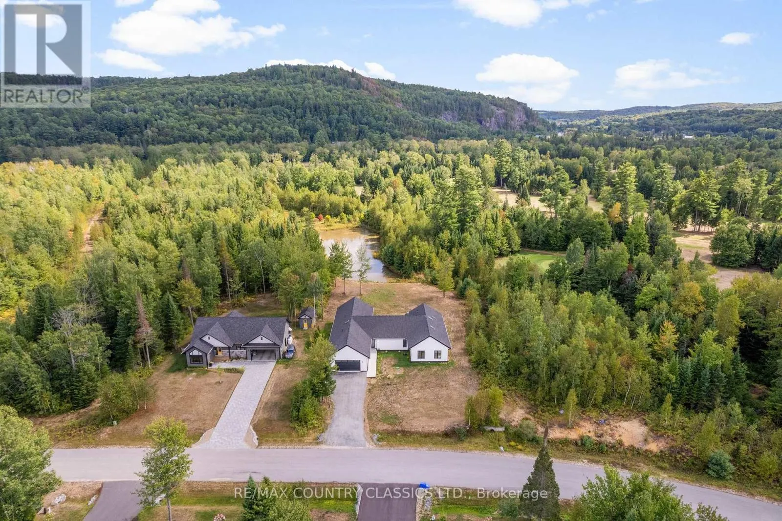 40 BANCROFT RIDGE DRIVE
