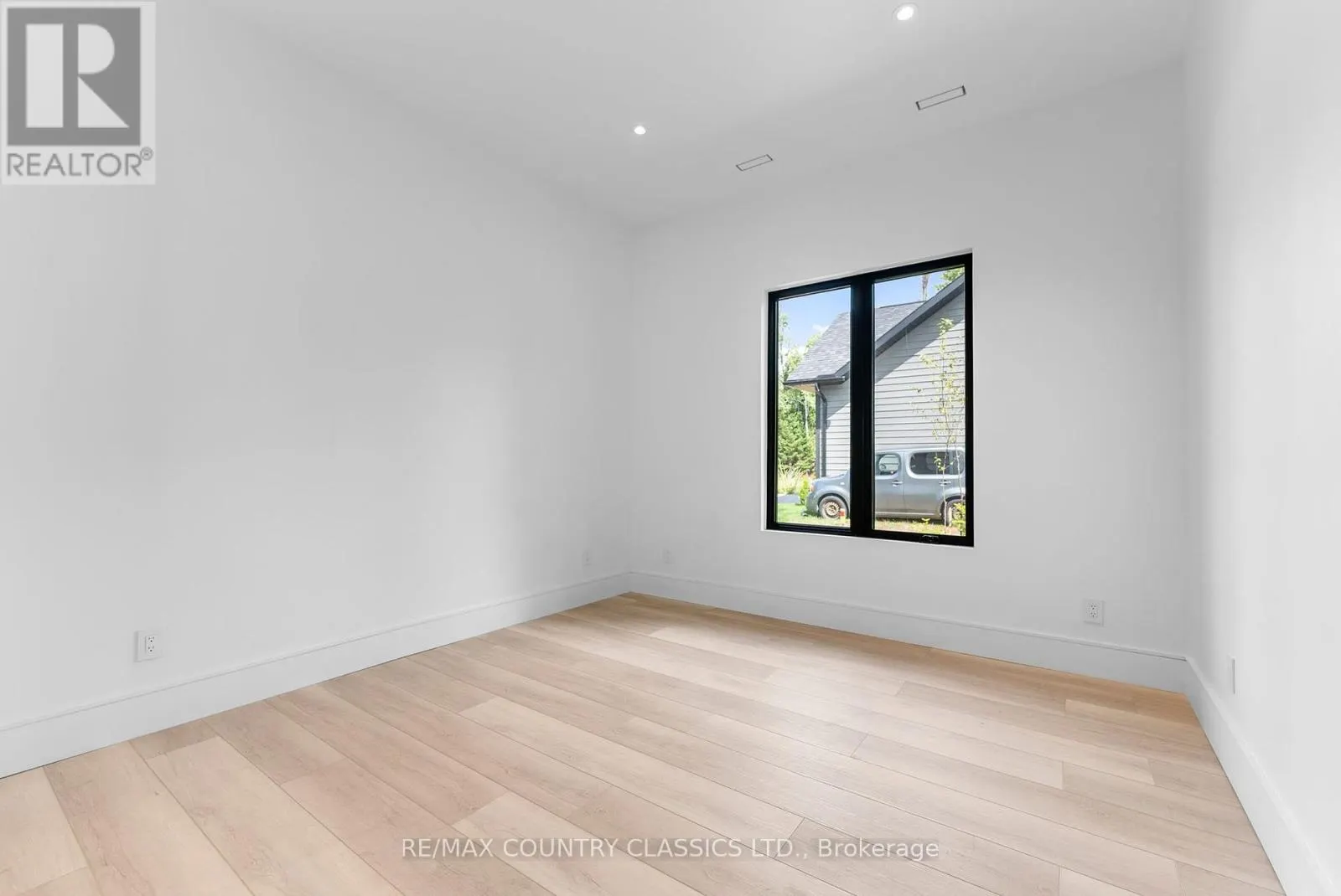 40 BANCROFT RIDGE DRIVE