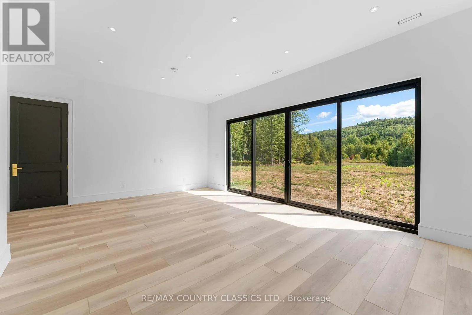 40 BANCROFT RIDGE DRIVE