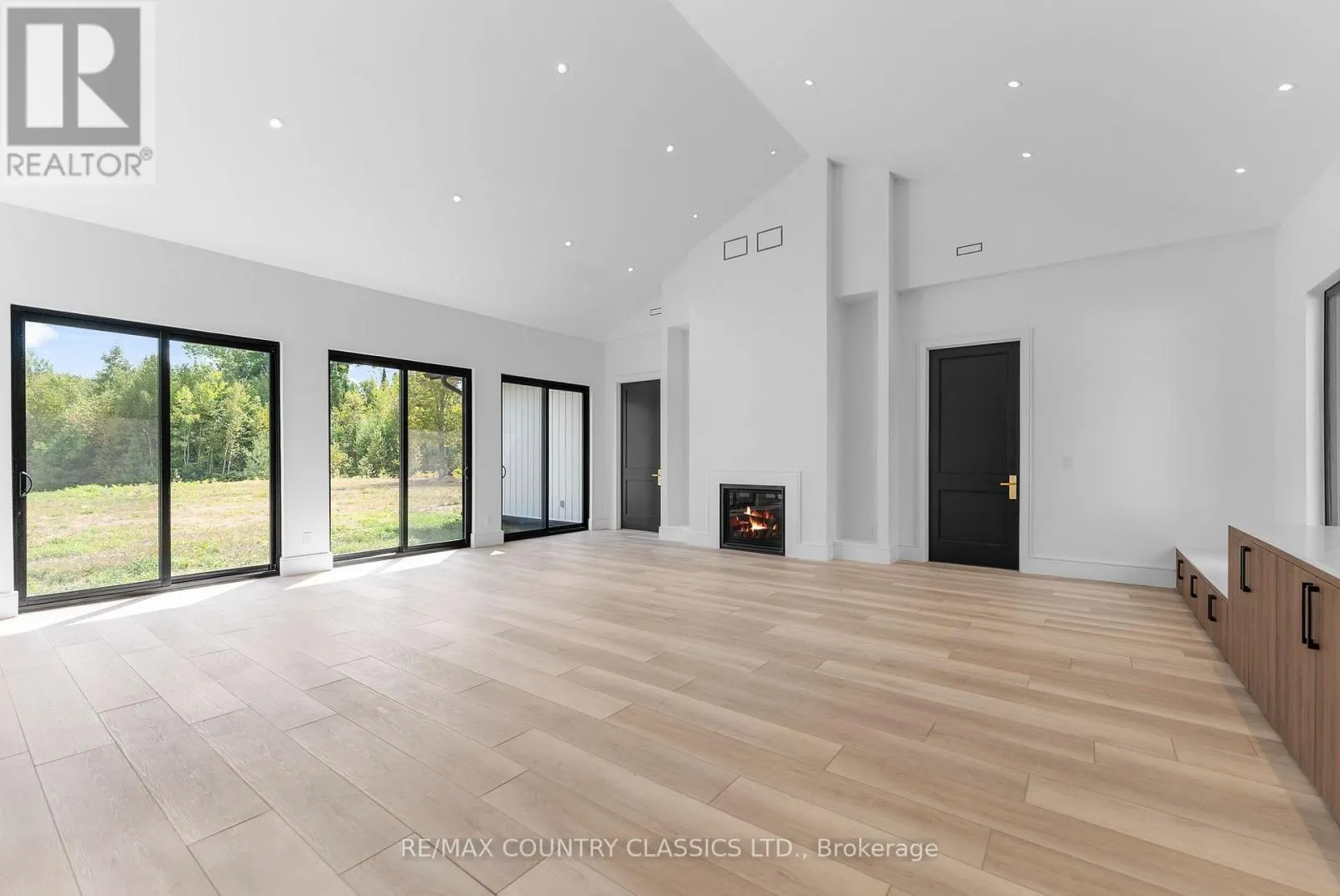 40 BANCROFT RIDGE DRIVE
