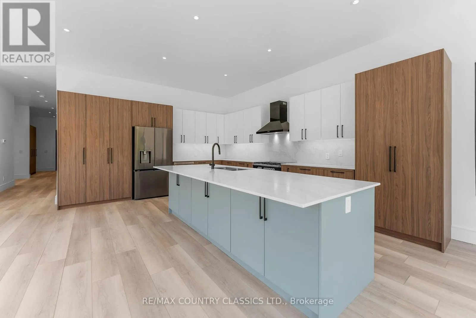 40 BANCROFT RIDGE DRIVE