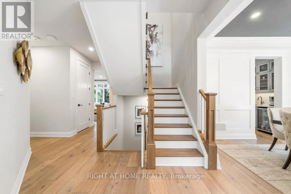 89 LLOYMINN AVENUE