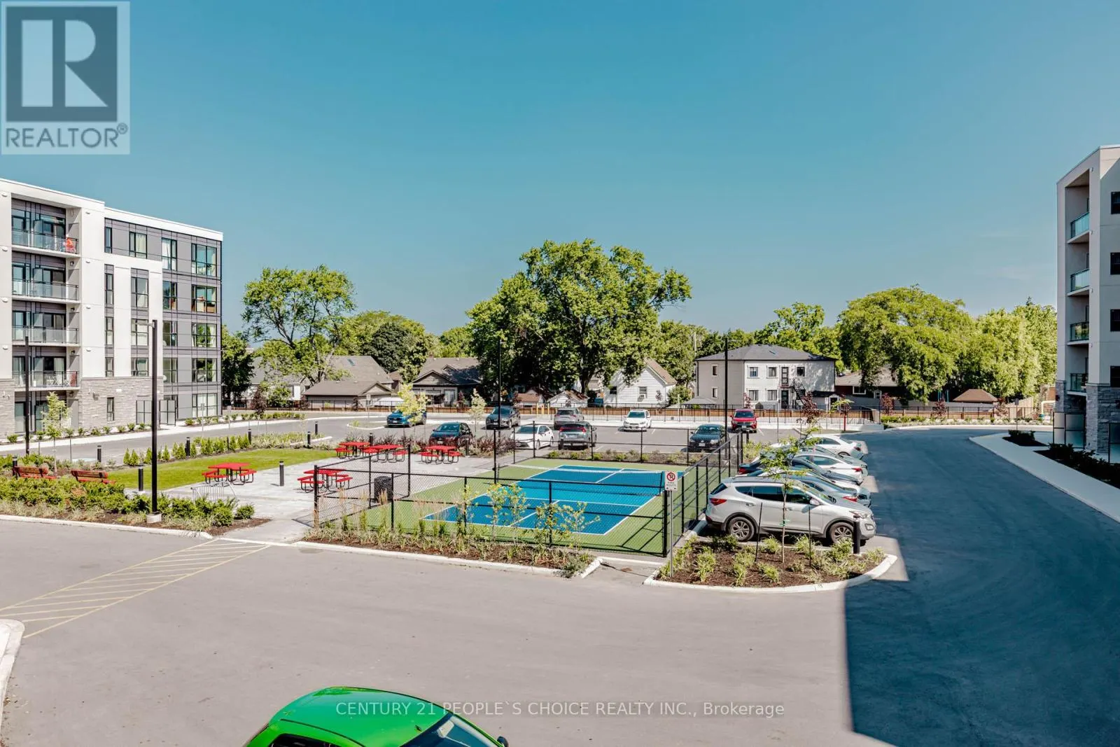 206 - 50 HERRICK AVENUE