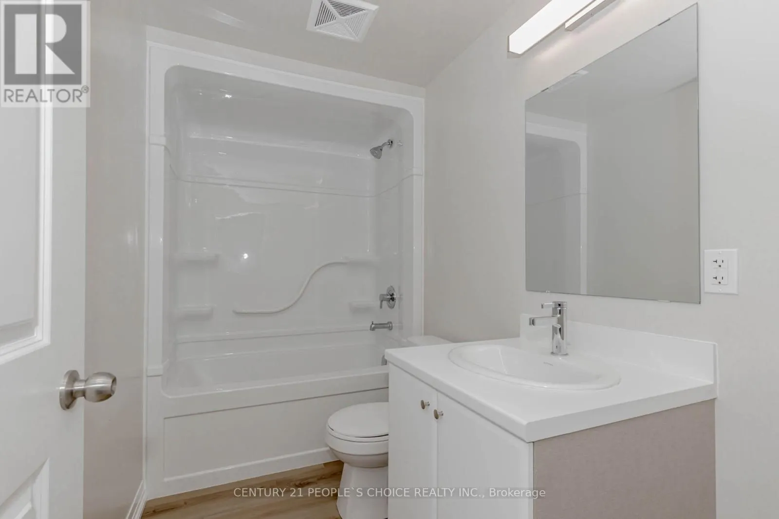 206 - 50 HERRICK AVENUE