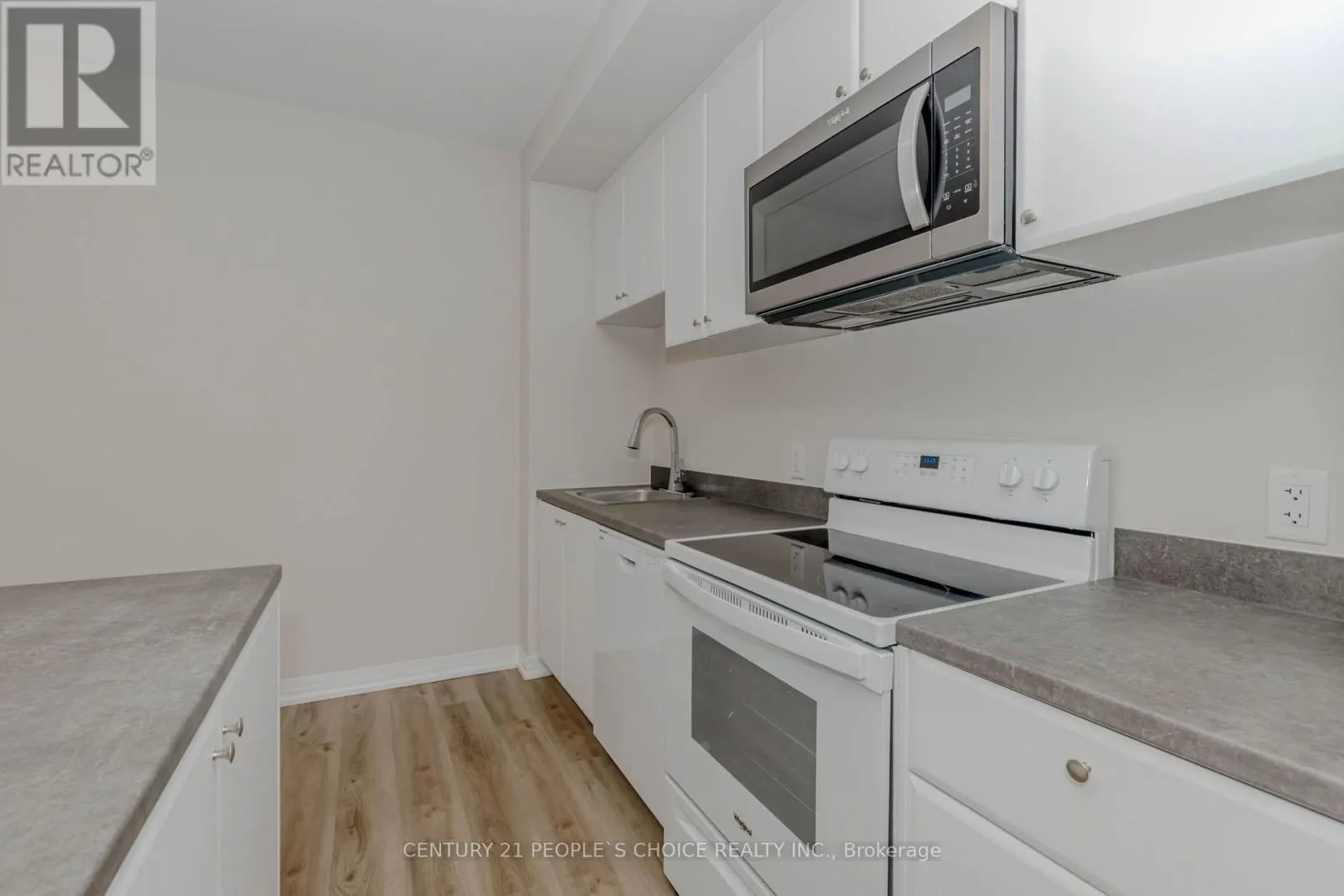 206 - 50 HERRICK AVENUE