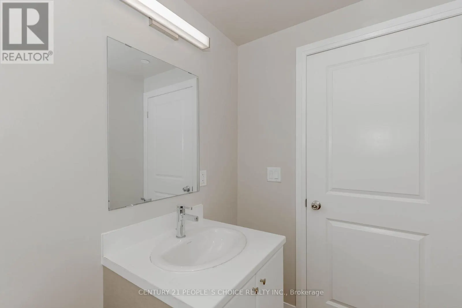 206 - 50 HERRICK AVENUE