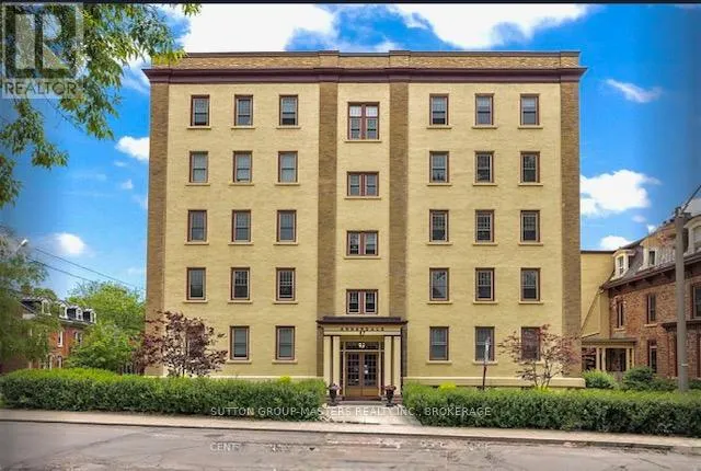 404 - 67 SYDENHAM STREET, #404