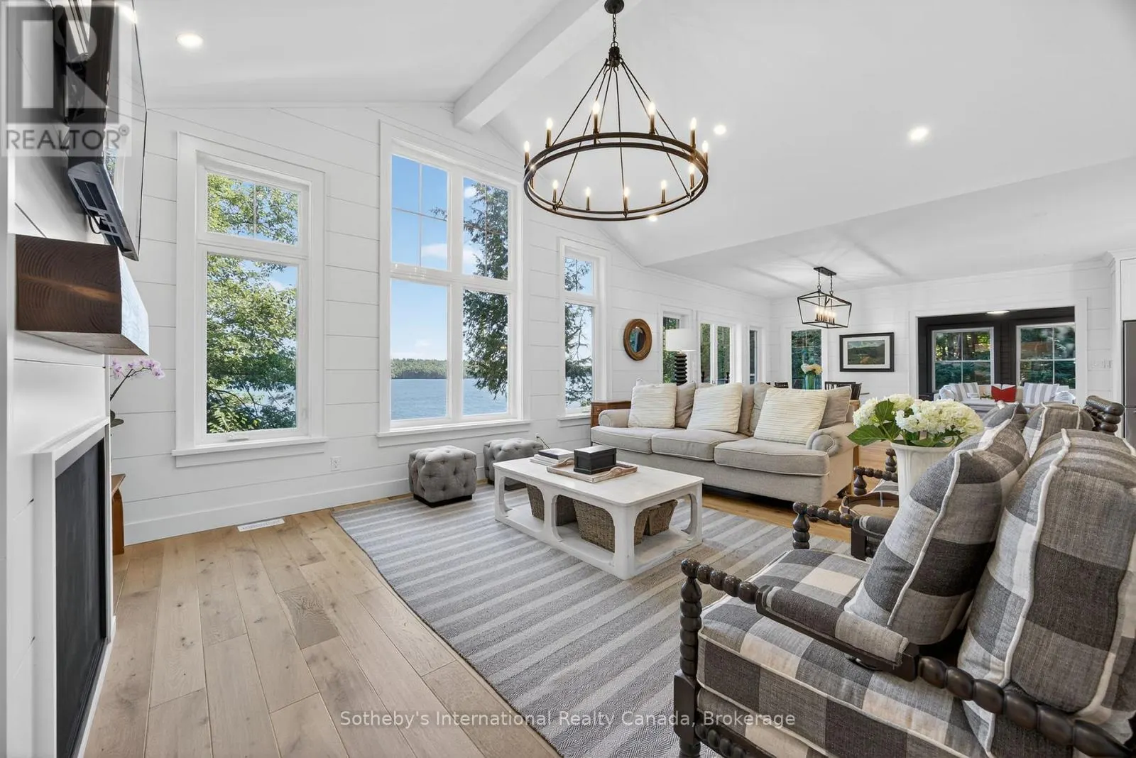 UNIT 52 - 1160 WHITESIDE ROAD, #Unit 52