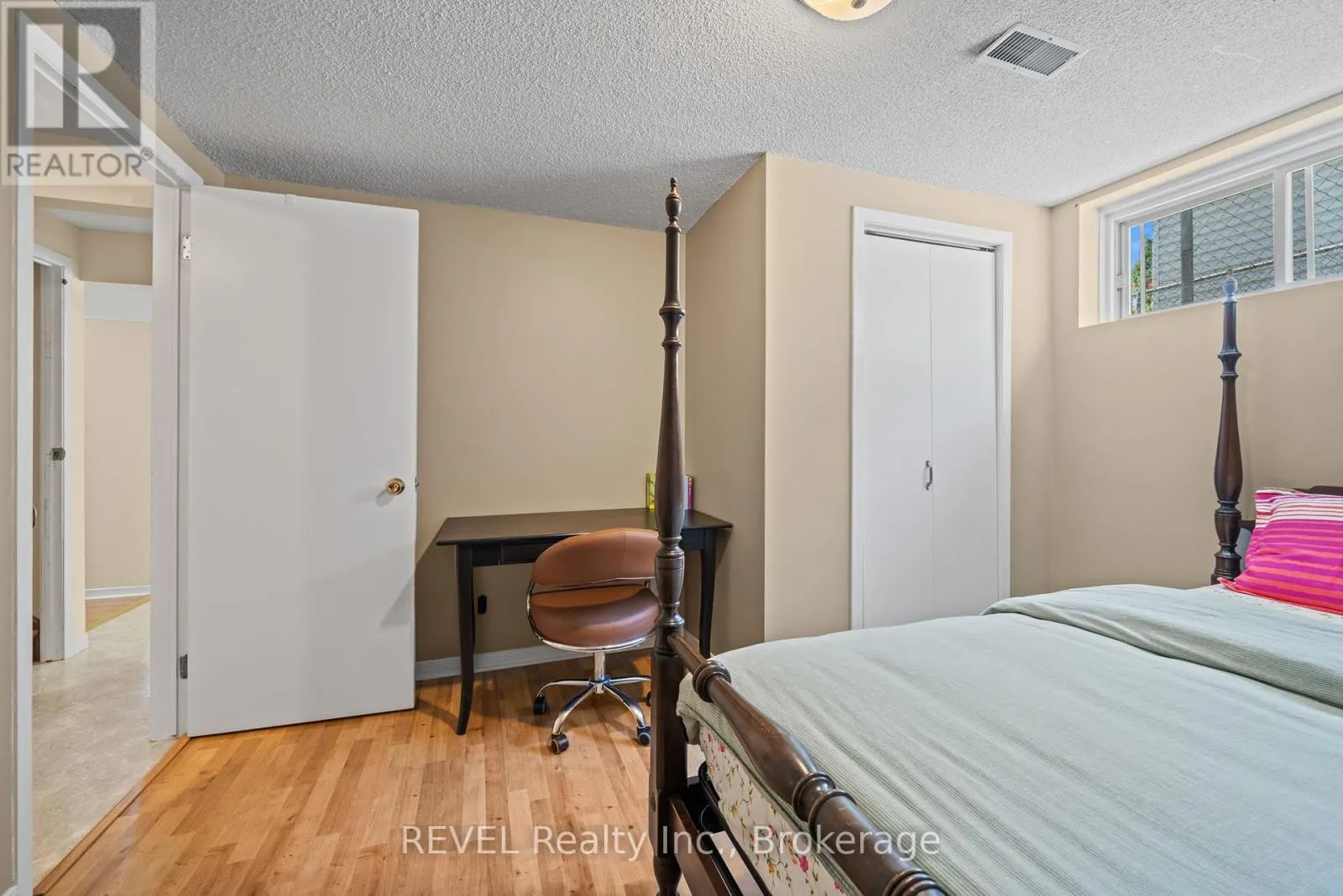 LOWER - 101 WELLANDVALE DRIVE, #Lower