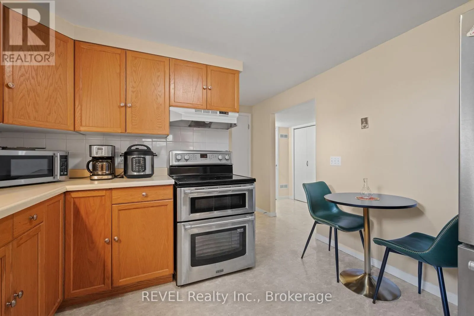 LOWER - 101 WELLANDVALE DRIVE, #Lower