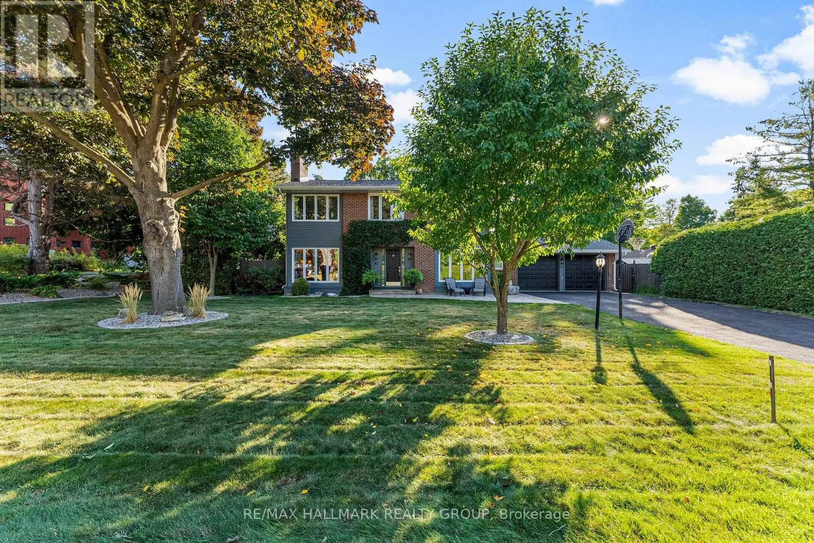 87 LEACOCK DRIVE