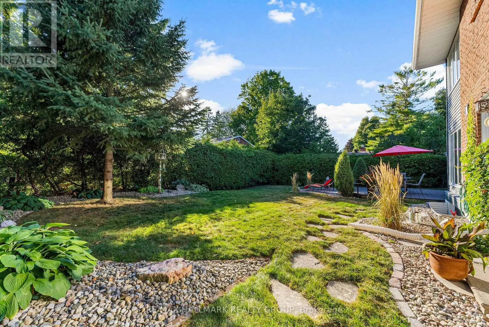 87 LEACOCK DRIVE
