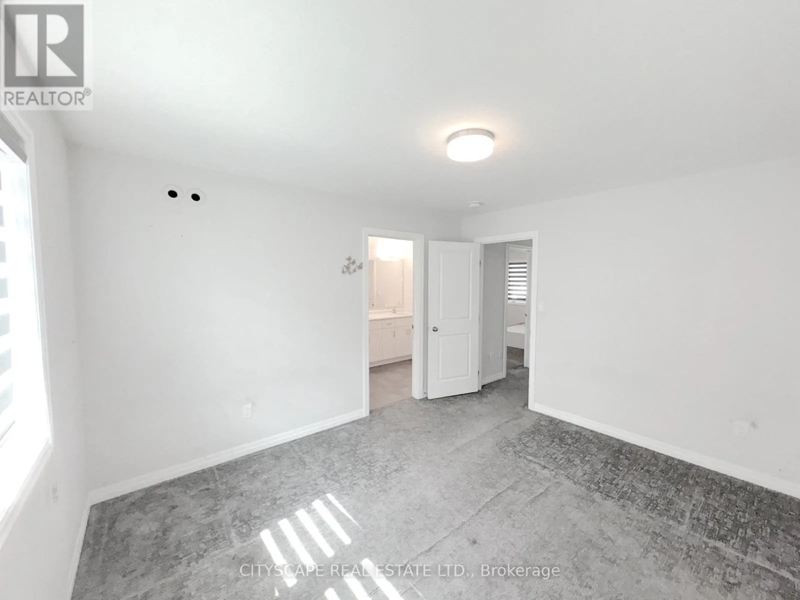 118 BENJAMIN PARKWAY