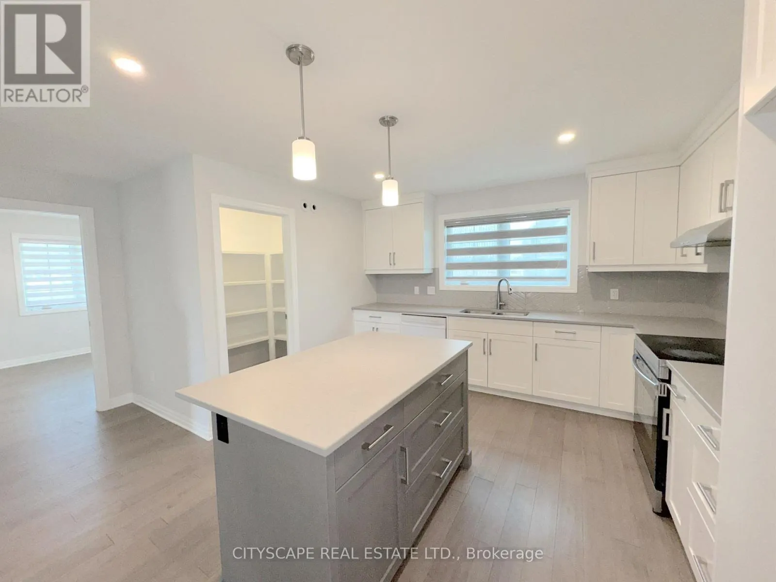 118 BENJAMIN PARKWAY